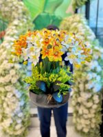 Bunga Hias Anggrek Cymbidium Promax 12 cabang vas Marble - Gambar 3